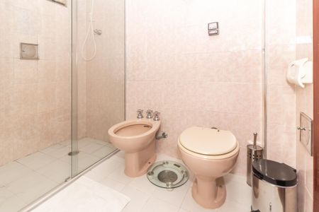 Apartamento à venda com 225m², 3 quartos e 2 vagasBanheiro da Suíte