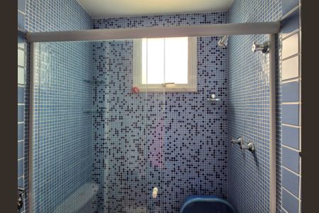 Casa de condomínio à venda com 400m², 4 quartos e 2 vagasBanheiro da Suíte 2