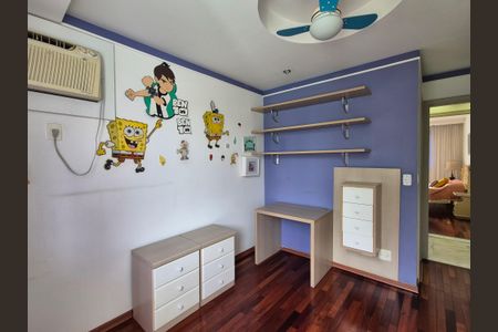 Casa de condomínio à venda com 400m², 4 quartos e 2 vagasSuíte 2