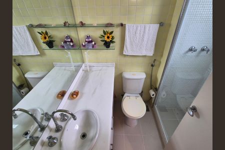 Casa de condomínio à venda com 400m², 4 quartos e 2 vagasBanheiro da Suíte 3