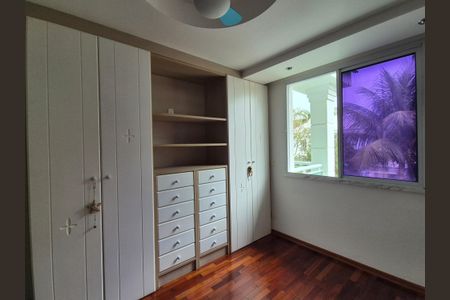 Casa de condomínio à venda com 400m², 4 quartos e 2 vagasSuíte 2