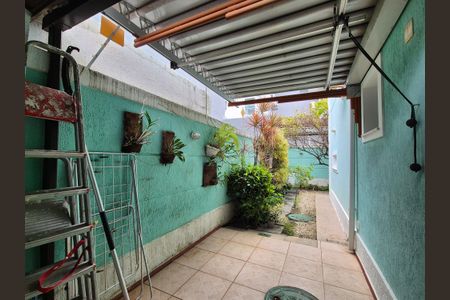 Casa de condomínio à venda com 400m², 4 quartos e 2 vagasVaranda