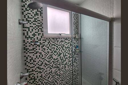 Casa de condomínio à venda com 400m², 4 quartos e 2 vagasBanheiro da Suíte 1