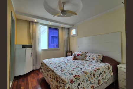 Casa de condomínio à venda com 400m², 4 quartos e 2 vagasSuíte 3