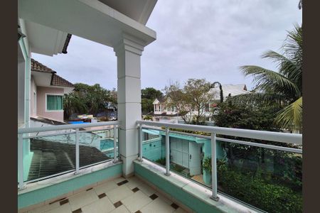 Casa de condomínio à venda com 400m², 4 quartos e 2 vagasVaranda