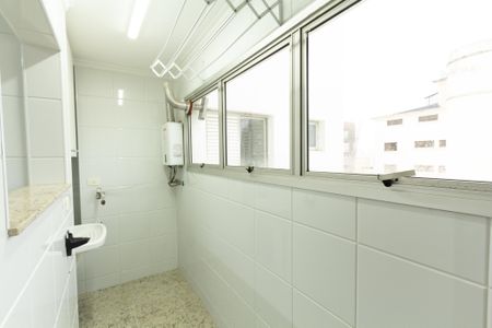 Apartamento à venda com 76m², 3 quartos e 1 vaga Apartamento à venda com 76m², 3 quartos e 1 vagaÁrea de Serviço
