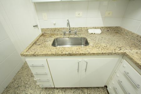 Apartamento à venda com 76m², 3 quartos e 1 vaga Apartamento à venda com 76m², 3 quartos e 1 vagaCozinha