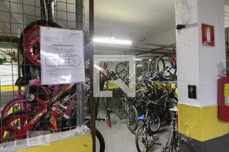 Apartamento à venda com 76m², 3 quartos e 1 vaga Apartamento à venda com 76m², 3 quartos e 1 vagaÁrea comum