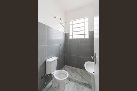 Apartamento para alugar com 67m², 2 quartos e sem vagaBanheiro