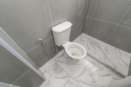 Apartamento para alugar com 67m², 2 quartos e sem vagaBanheiro