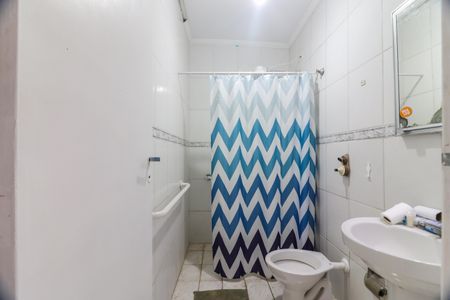 Banheiro de casa à venda com 2 quartos, 109m² em Jardim Sarah, São Paulo