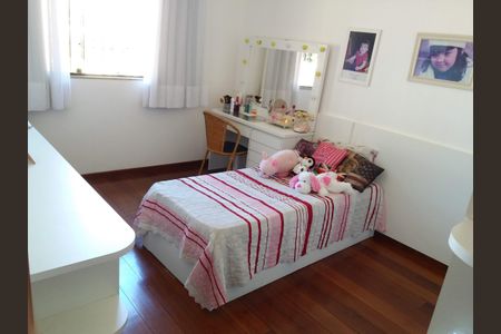 Casa à venda com 511m², 4 quartos e 4 vagas Casa à venda com 511m², 4 quartos e 4 vagasFoto 52