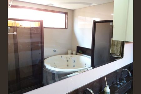 Casa à venda com 511m², 4 quartos e 4 vagas Casa à venda com 511m², 4 quartos e 4 vagasFoto 40