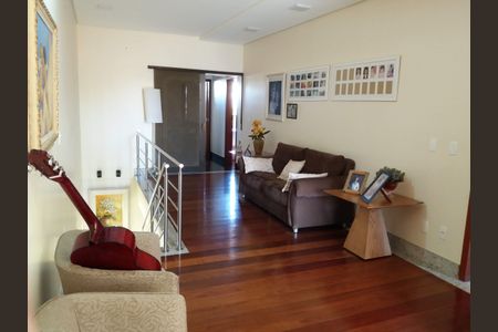 Casa à venda com 511m², 4 quartos e 4 vagas Casa à venda com 511m², 4 quartos e 4 vagasFoto 46