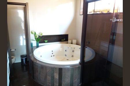 Casa à venda com 511m², 4 quartos e 4 vagas Casa à venda com 511m², 4 quartos e 4 vagasFoto 38