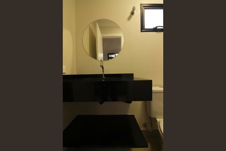 Banheiro Social de kitnet/studio para alugar com 1 quarto, 29m² em Centro, São Bernardo do Campo