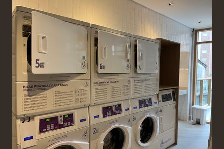 Studio para alugar com 27m², 1 quarto e sem vaga Studio para alugar com 27m², 1 quarto e sem vagaLavanderia