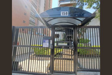 Apartamento à venda com 140m², 3 quartos e 3 vagas Apartamento à venda com 140m², 3 quartos e 3 vagasÁrea comum