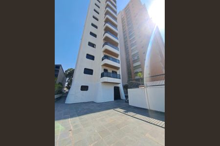Apartamento à venda com 140m², 3 quartos e 3 vagas Apartamento à venda com 140m², 3 quartos e 3 vagasFachada
