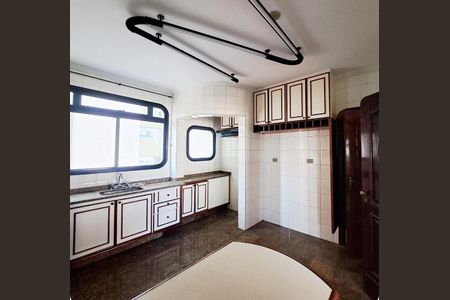 Apartamento à venda com 140m², 3 quartos e 3 vagas Apartamento à venda com 140m², 3 quartos e 3 vagasCozinha