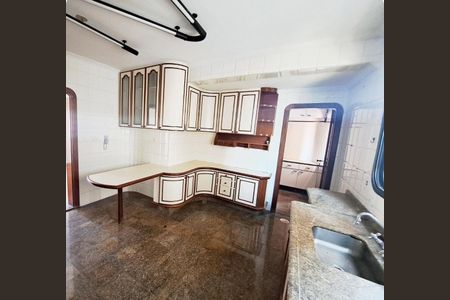 Apartamento à venda com 140m², 3 quartos e 3 vagas Apartamento à venda com 140m², 3 quartos e 3 vagasCozinha