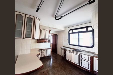 Apartamento à venda com 140m², 3 quartos e 3 vagas Apartamento à venda com 140m², 3 quartos e 3 vagasCozinha