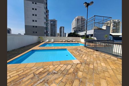 Apartamento à venda com 140m², 3 quartos e 3 vagas Apartamento à venda com 140m², 3 quartos e 3 vagasÁrea comum - Piscina