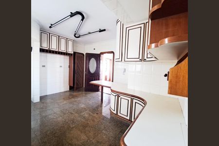 Apartamento à venda com 140m², 3 quartos e 3 vagas Apartamento à venda com 140m², 3 quartos e 3 vagasCozinha