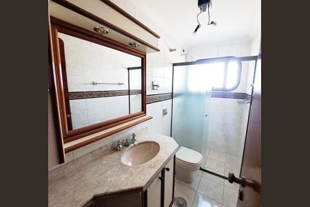 Apartamento à venda com 140m², 3 quartos e 3 vagas Apartamento à venda com 140m², 3 quartos e 3 vagasBanheiro da Suíte