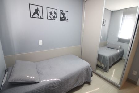 Apartamento à venda com 162m², 4 quartos e 3 vagasQuarto 2