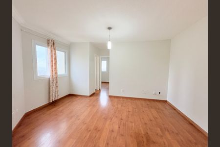 Sala de apartamento à venda com 2 quartos, 52m² em Jardim do Lago, Jundiaí
