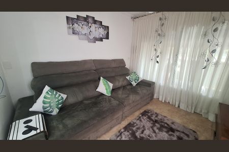 Casa para alugar com 185m², 3 quartos e 2 vagasSala