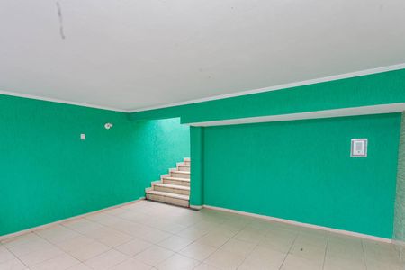 Casa à venda com 240m², 2 quartos e 2 vagasGaragem