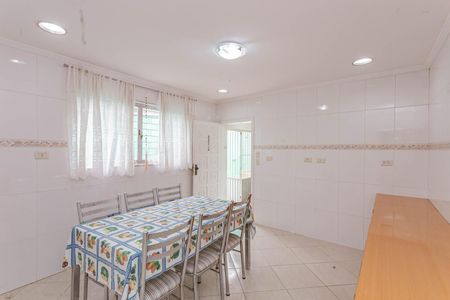 Casa à venda com 240m², 2 quartos e 2 vagasCopa