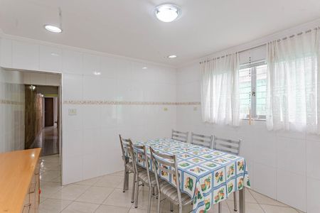 Casa à venda com 240m², 2 quartos e 2 vagasCopa