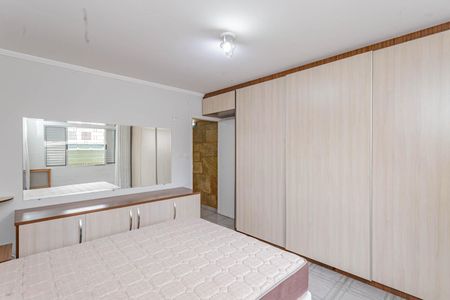 Casa à venda com 240m², 2 quartos e 2 vagasQuarto 1