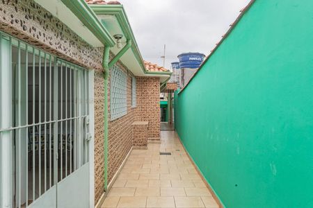 Casa à venda com 240m², 2 quartos e 2 vagasQuintal