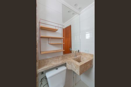 Banheiro de apartamento à venda com 2 quartos, 47m² em Vila Jardim Leblon, Belo Horizonte