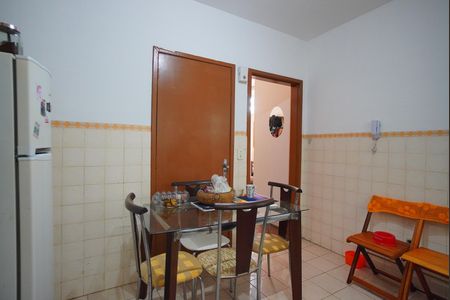 Apartamento para alugar com 89m², 3 quartos e sem vagaCozinha