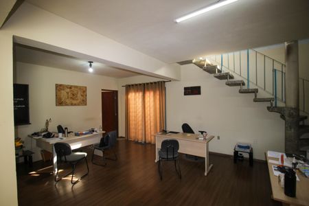 Sala de casa para alugar com 2 quartos, 350m² em Vila Barcelona, Sorocaba