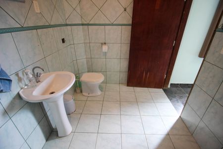 Casa para alugar com 350m², 2 quartos e 4 vagasBanheiro da Suíte