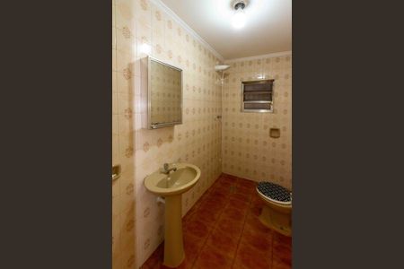 Casa para alugar com 150m², 2 quartos e 1 vaga Casa para alugar com 150m², 2 quartos e 1 vagaBanheiro