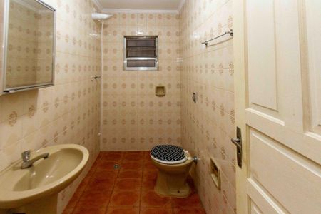 Casa para alugar com 150m², 2 quartos e 1 vaga Casa para alugar com 150m², 2 quartos e 1 vagaBanheiro