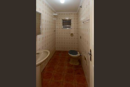 Casa para alugar com 150m², 2 quartos e 1 vaga Casa para alugar com 150m², 2 quartos e 1 vagaBanheiro