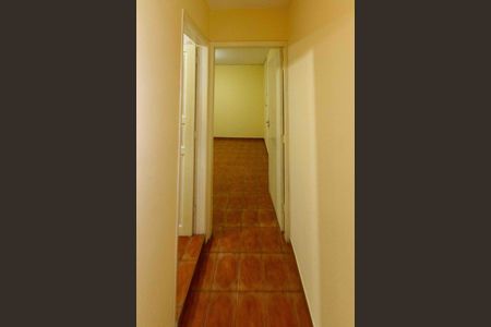 Casa para alugar com 150m², 2 quartos e 1 vaga Casa para alugar com 150m², 2 quartos e 1 vagaCorredor