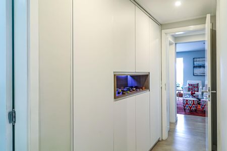 Apartamento à venda com 234m², 4 quartos e 3 vagasRoupeiro