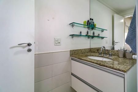 Apartamento à venda com 234m², 4 quartos e 3 vagasSuite 03 - Banheiro