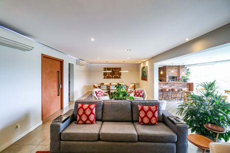 Apartamento à venda com 234m², 4 quartos e 3 vagasSala