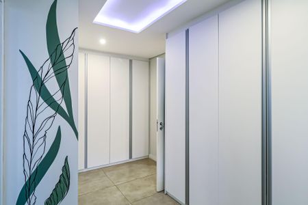 Apartamento à venda com 234m², 4 quartos e 3 vagasSuite 01 - Closet