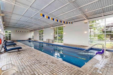 Apartamento à venda com 234m², 4 quartos e 3 vagasÁrea comum - Piscina coberta